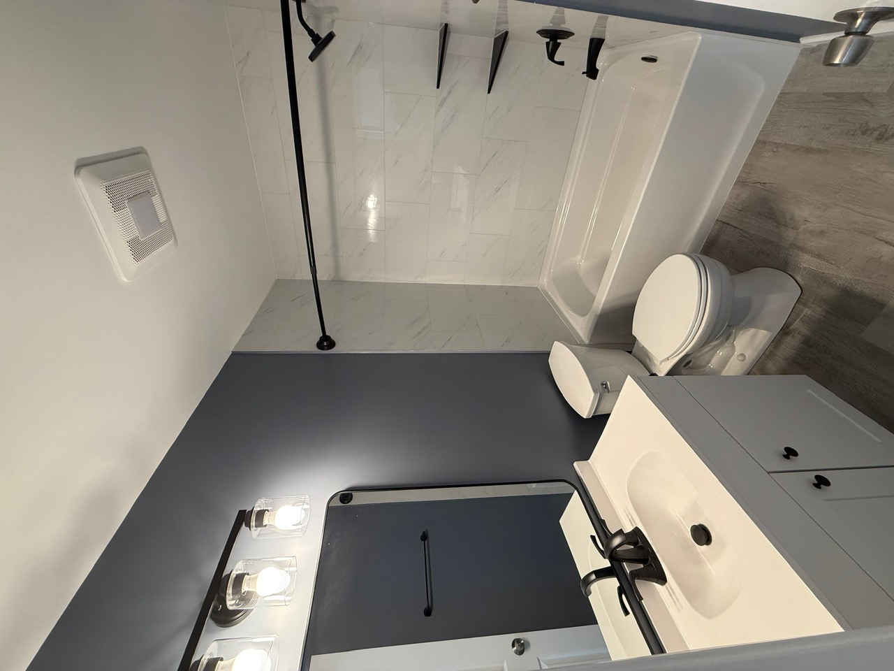 Two-bathroom remodel in Anderson, SC for the Prioleau family - photo 7